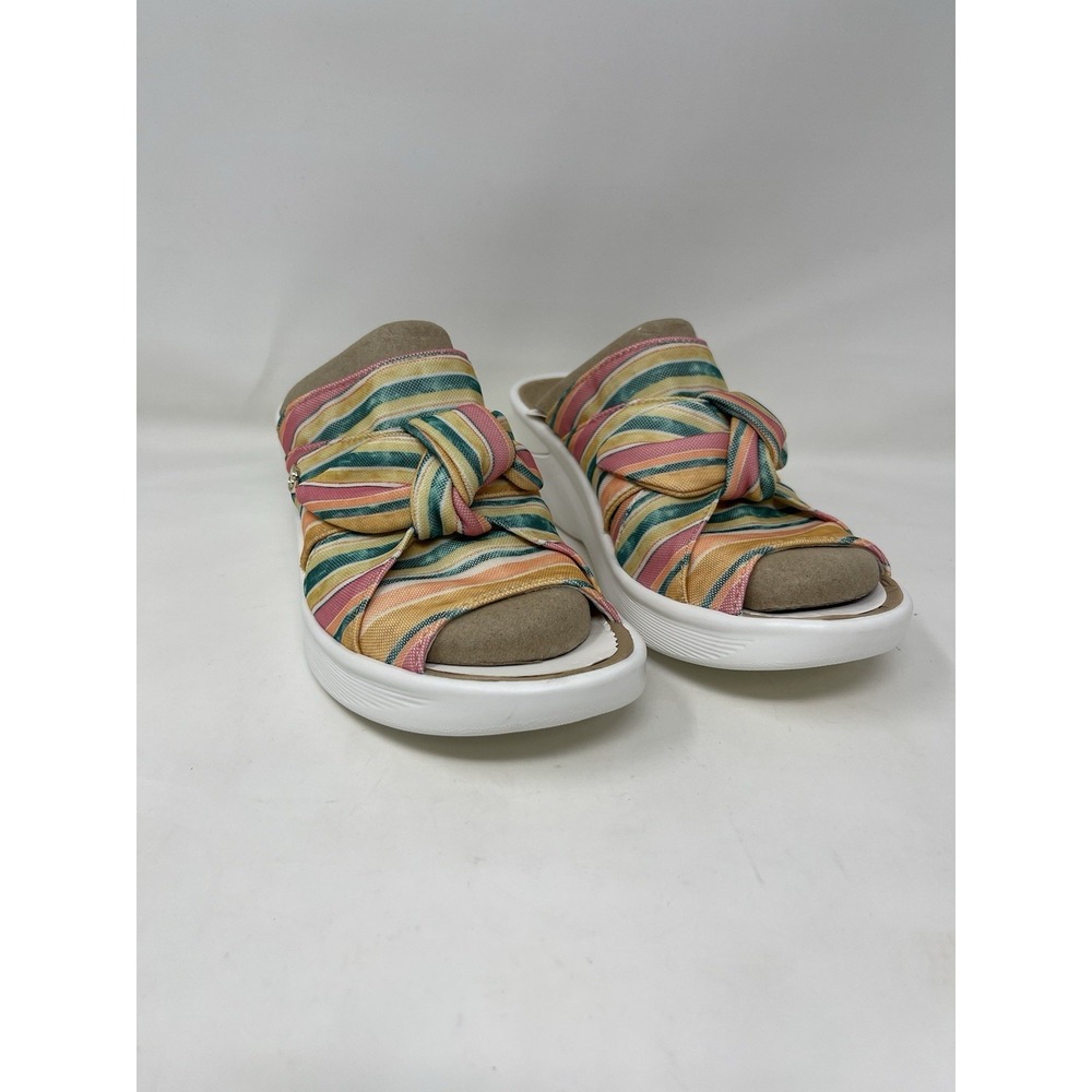 Bzees Daisy Women Size 8 Wedge Sandal Bow Detail Colorful Stripes Slip-On Shoes